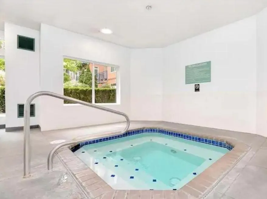 Modern Downtown Top Floor Penthouse With Bay Views Seattle 0*,  United States